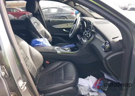 2019 Mercedes-Benz Glc 300 z USA, uszkodzony, nr VIN WDC0G4JB9KV176208